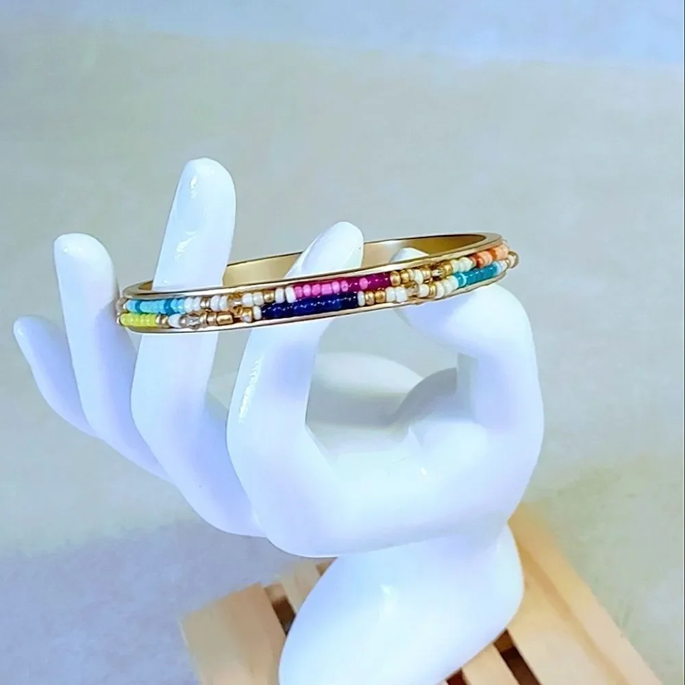 BRASS AND NATURAL MULTI COLOR STONE SEED BEAD BOHO BRACELET 6.5 INCHES AROUND - Picture 1 of 6